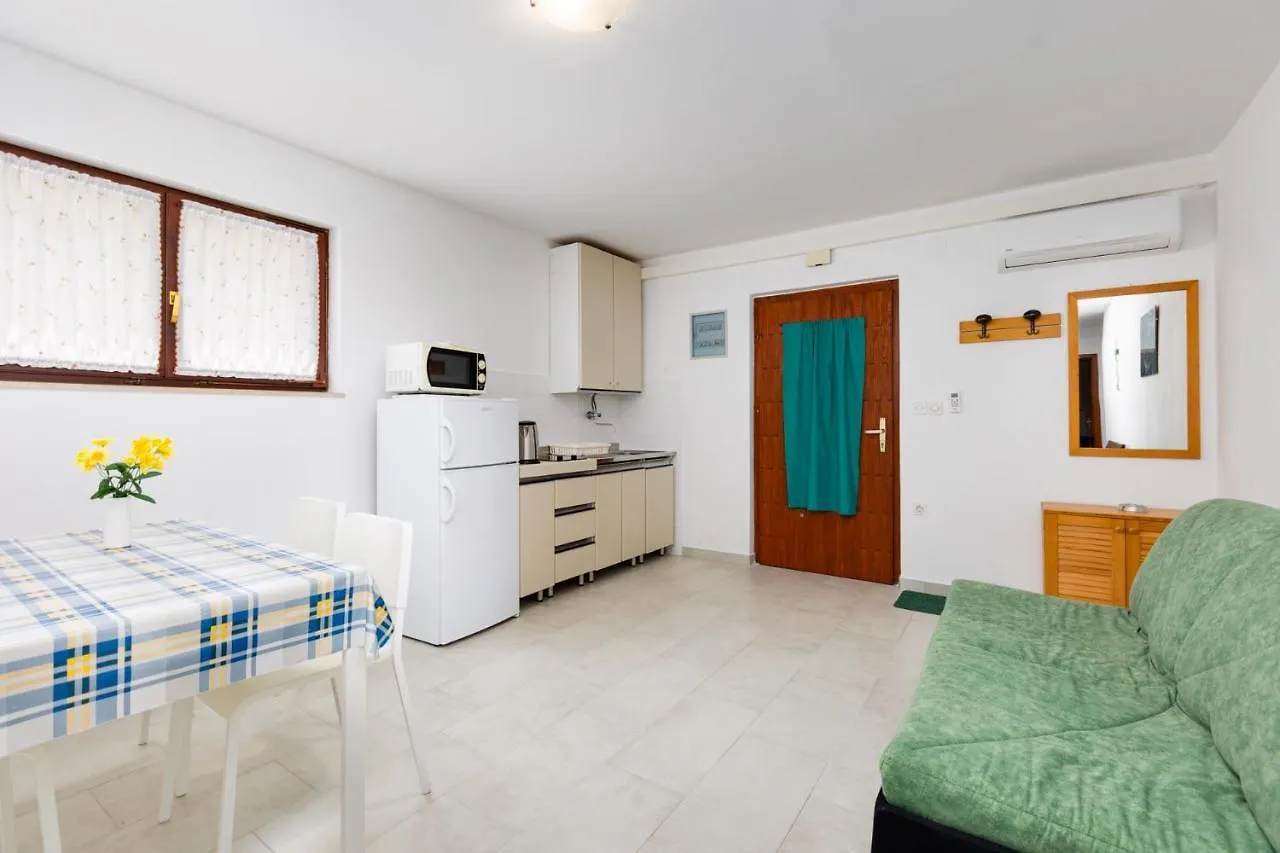 Apartments Mrak Punat