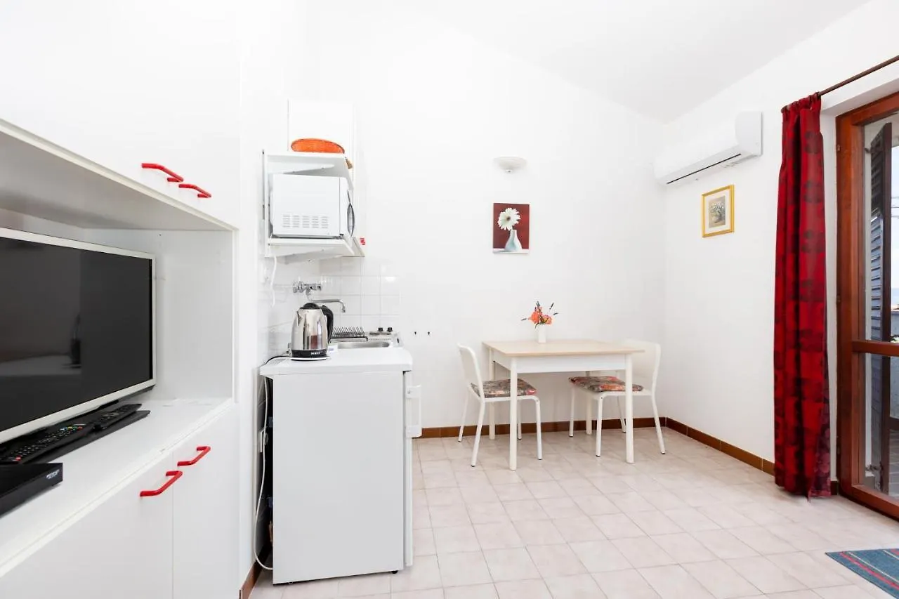 Apartments Mrak Punat